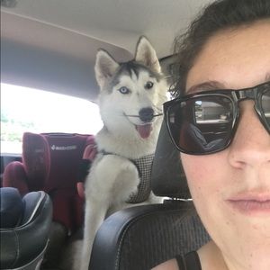 Meet your Posher, Stephanie